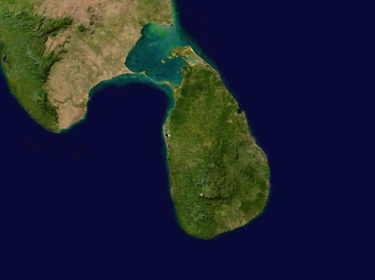 online mapa satélite de Sri Lanka